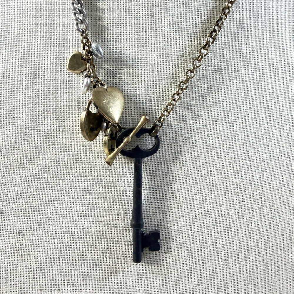 Vintage Fossil Necklace Skeleton Key Heart Charms Two Tone Toggle 21"